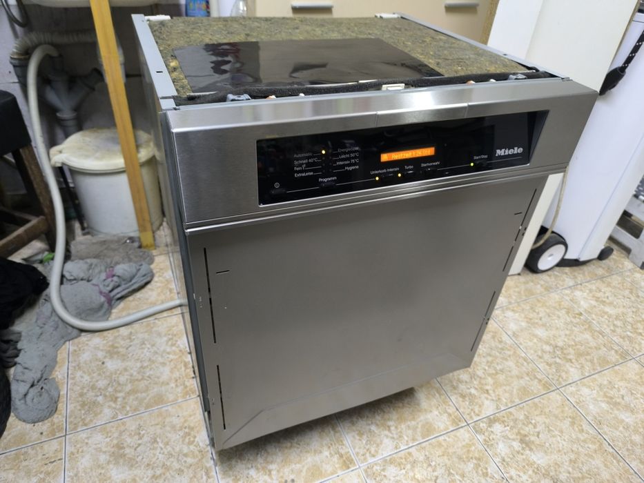 Съдомиялна Miele G 5830 SCI