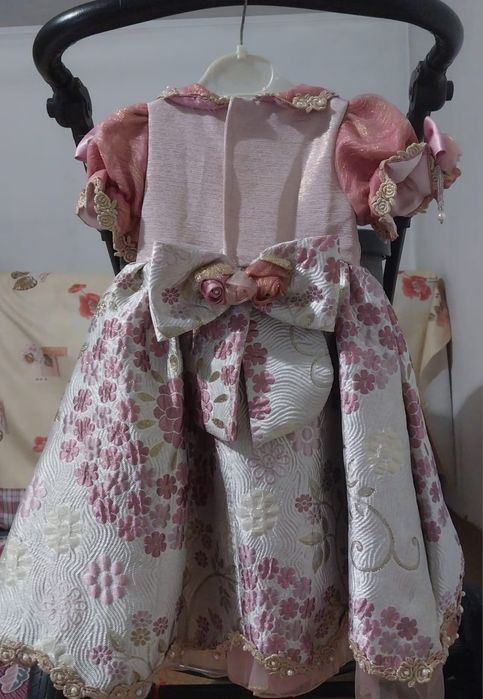 Продаются платья