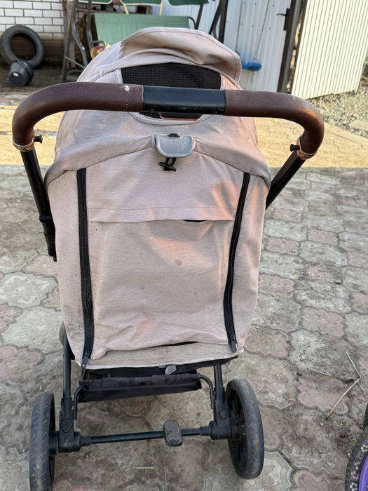 Продам детскую коляску