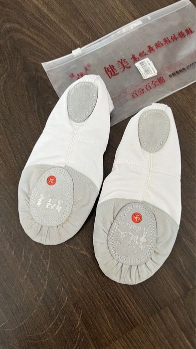 Новые балетки, чешки