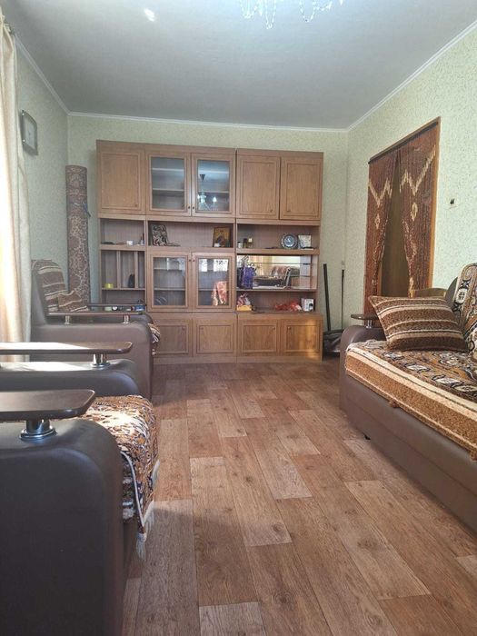 Продам 2 ком квартиру в СКГУ