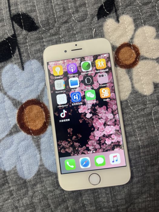 Айфон 6, хорошоее состояние