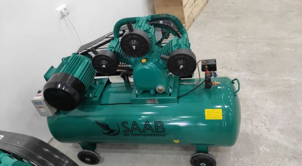 Воздушный компрессор 300 л ( Поршневой) SAAB-3095