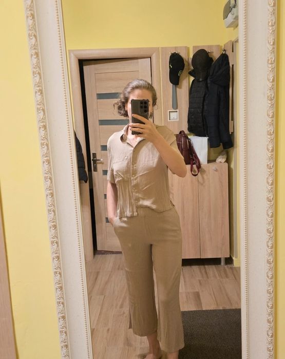 Vand compleu marimea xs, astept si oferte