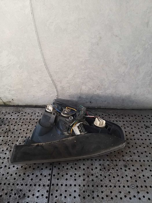 Stop tripla lampa dreapta renault clio 2 rc002tl