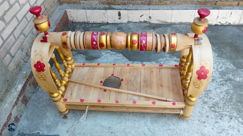 Beshik Sotiladi Beshik