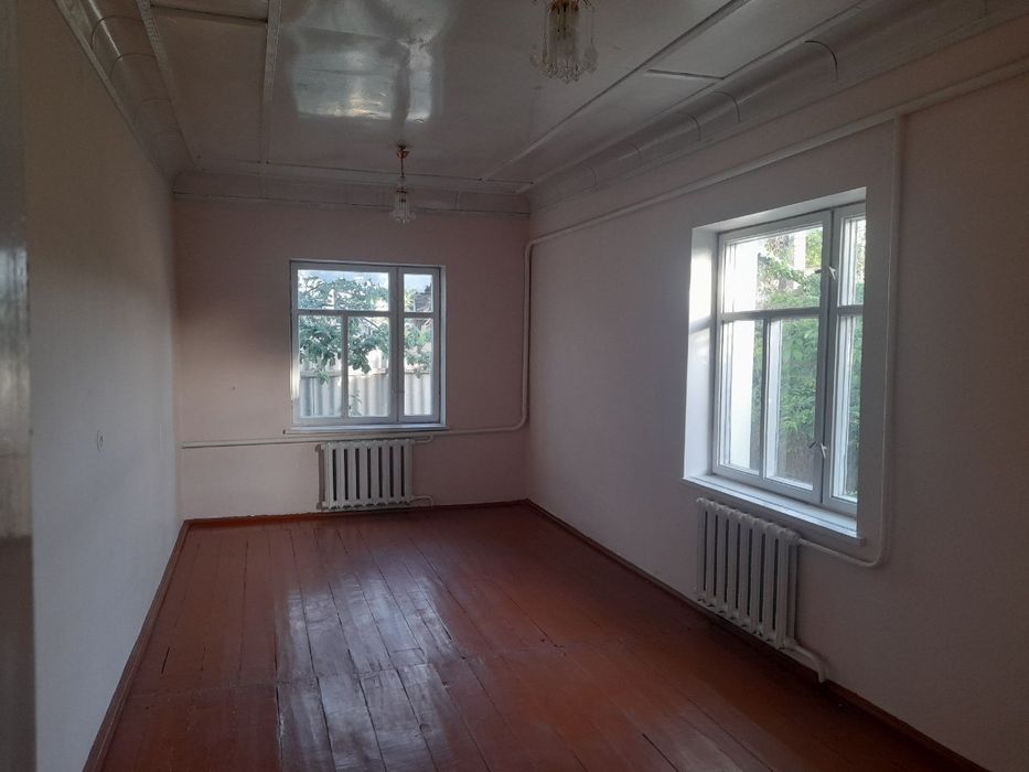 Gaz, svet ,suv va issiq suv mavjud