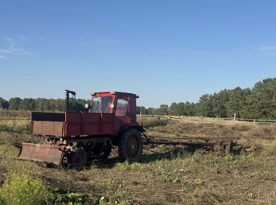 Продам Трактор+тырнауыш+ косилка+ сырғыш