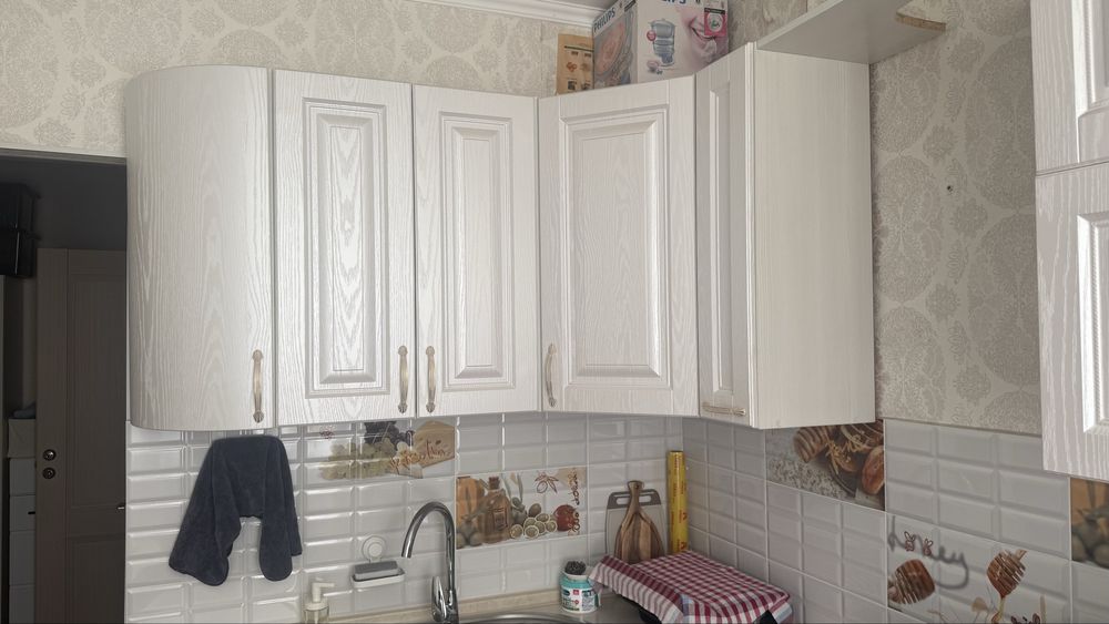 Продам кухню светлую