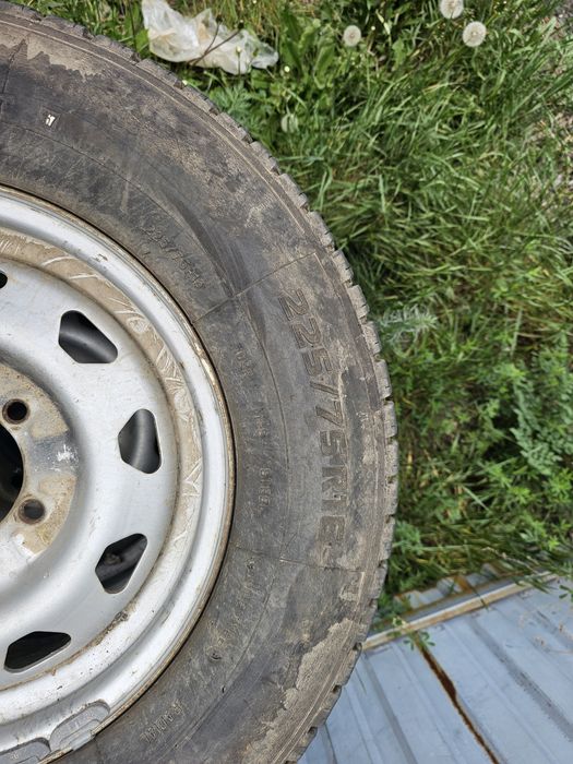 Продам колеса в сборе уаз