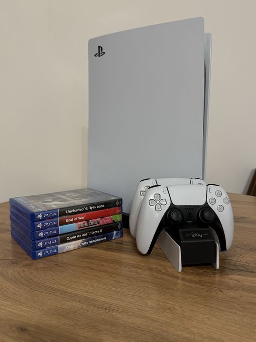 Sony PlayStation 5 CFI-1208A + 2 DualSense + игры