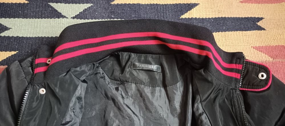 Куртка сатылады зор