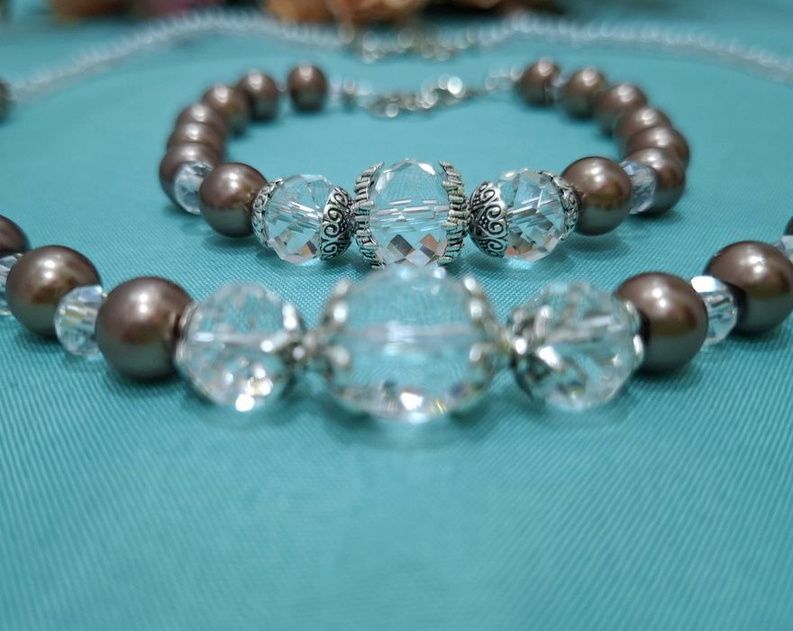 Комплекти колие + гривна със синтетични перли