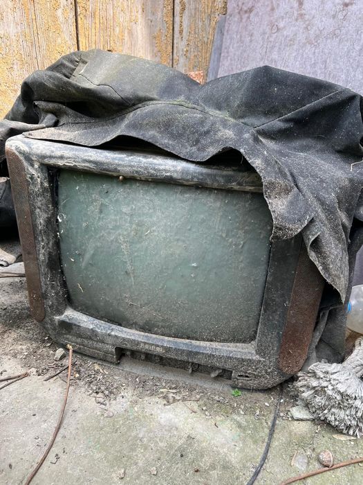 Телевизор на запчасти