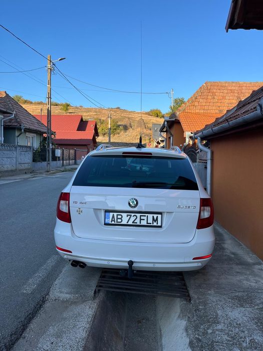 Škoda Superb 2010 diesel, 6.684 € — imagine 4