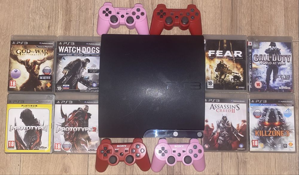 Продаеться прошитая PS3 Slim 320Gb-4 геймпадов-диски