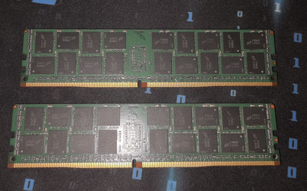 Оперативка две ленейки по 16gb DDR4 цена за одну ленейку
