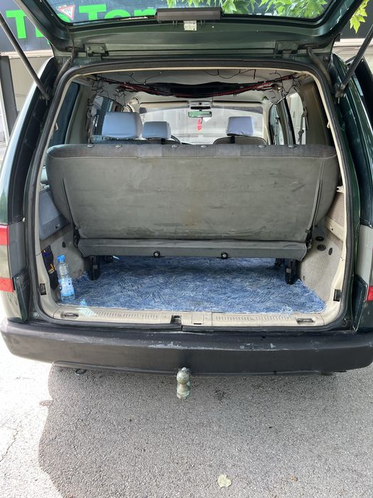 Тройна седалка за миниван