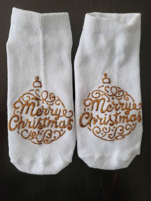 Ръчно рисувани коледни чорапи