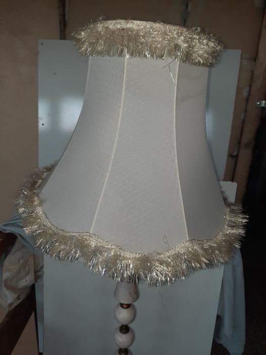 Ретро мраморна самостояща настолна нощна лампа