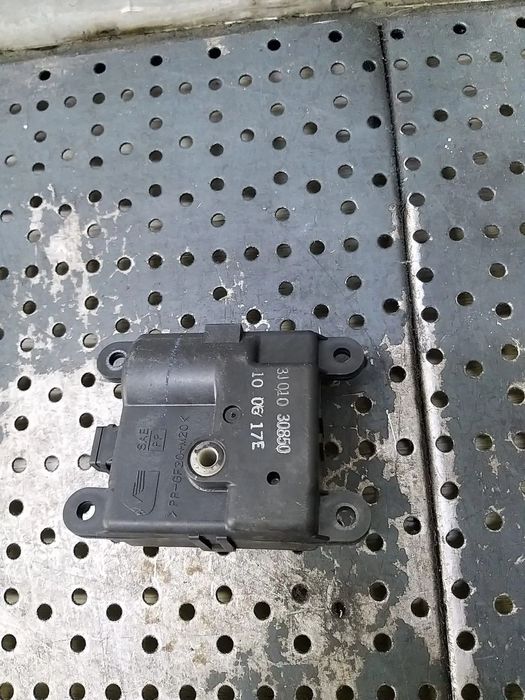 Motoras clapeta aeroterma nissan qashqai j10 3j01030850