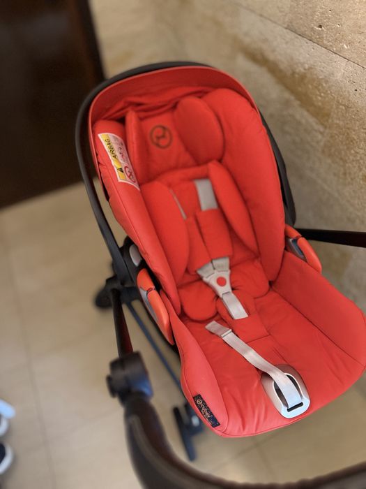 Cybex Mios лятна количка + кошче за кола