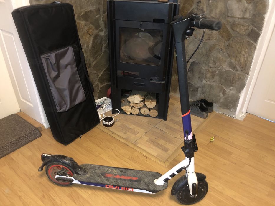 Trotineta Aprillia eRsz