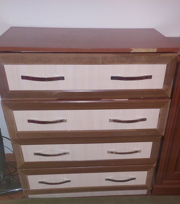 Комод в хорошем состоянии