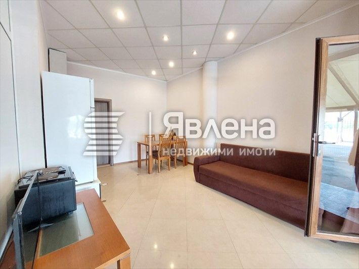 Двустаен апартамент в Слънчев  Бряг.