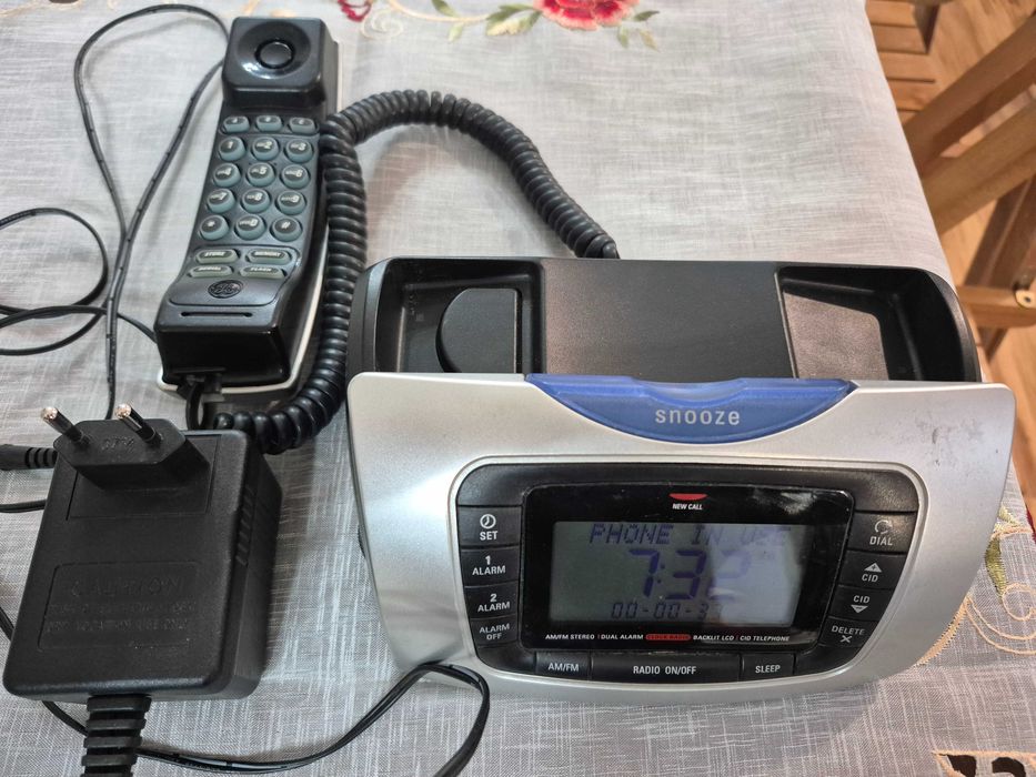 Telefon cu radio-5 lei transportul