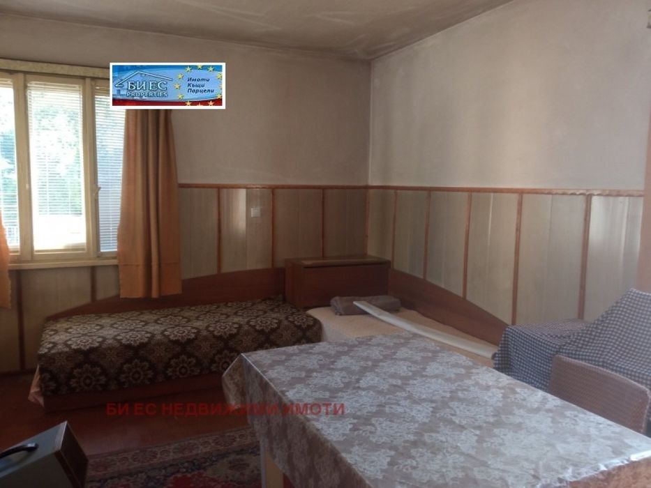 Продажба Къща гр. Луковит - с. Дерманци 115m²