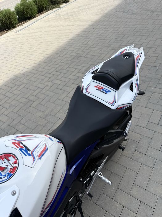 BMW S1000RR 200к.с AKRAPOVIC / R&G / 39000km