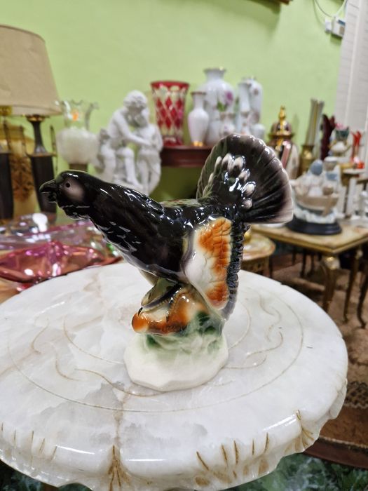 Уникална рядка антикварна колекционерска австрийска порцеланова фигура