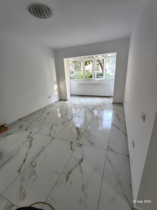 Inchiriez apartament 2 camere  centru