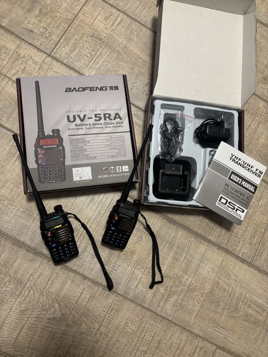 Set 2 Stații Audio Baofeng UV-5RA