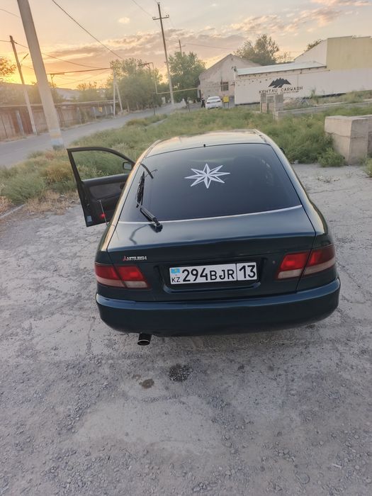 Mitsubishi Galant