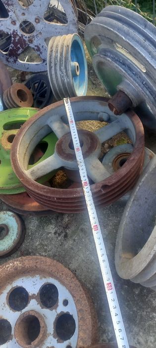 fulie diametru 320 mm cu 4 canale curea de 13 mm