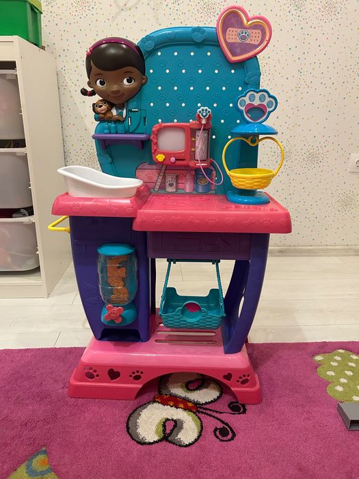 Детска маса -док Макстъфинс,детска клиника