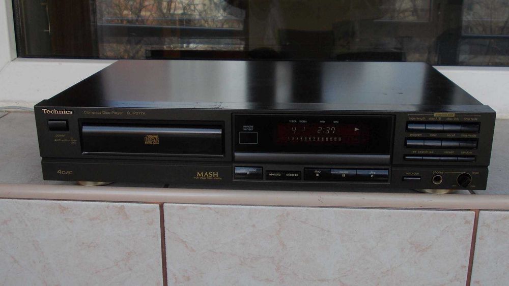 cd player DENON DCD-52 PIONEER PD-4300 Technics SL-P277a ROTEL Rcd-945a telecomanda