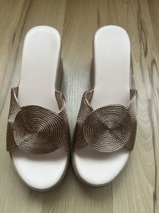 Чехли на платформа