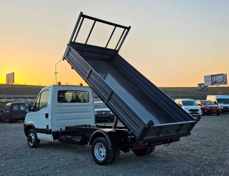 IVECO DAILY 40C18, 3.0 TDI, 180cp, 208.874 km, CLIMA, 3.5t cat B