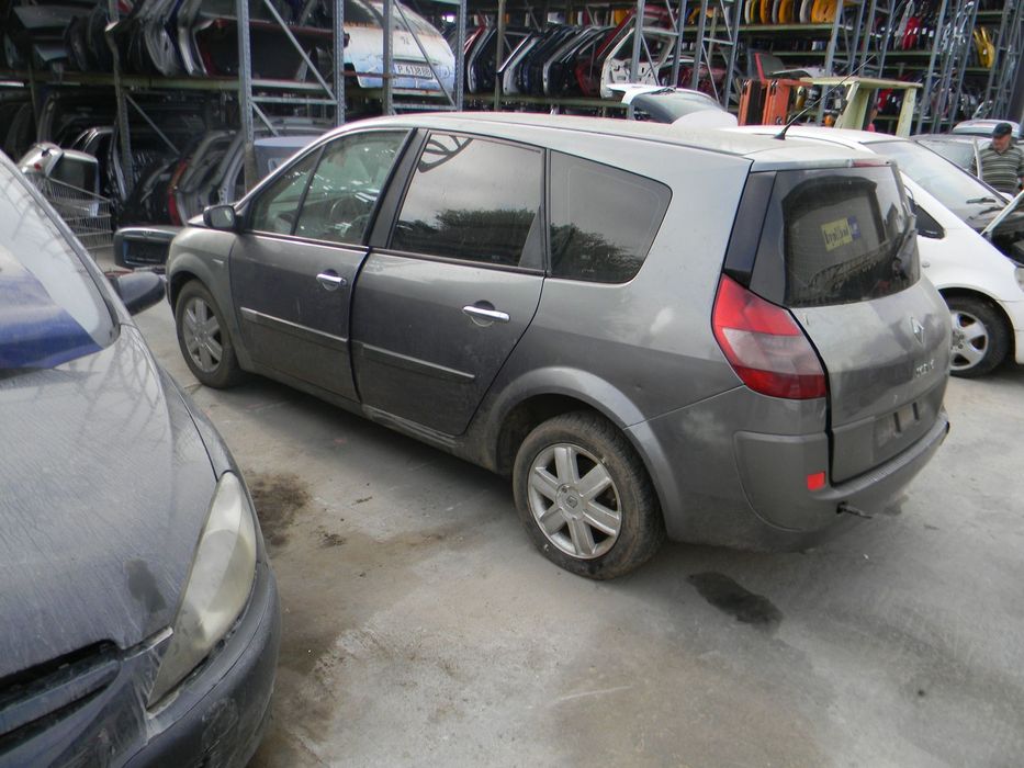 Dezmembrari  Renault GRAND SCENIC 2  2004  > 0000 1.9 dCi (JM0G, JM12
