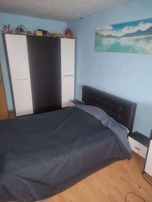 Mobila dormitor pat, șifonier si noptiere