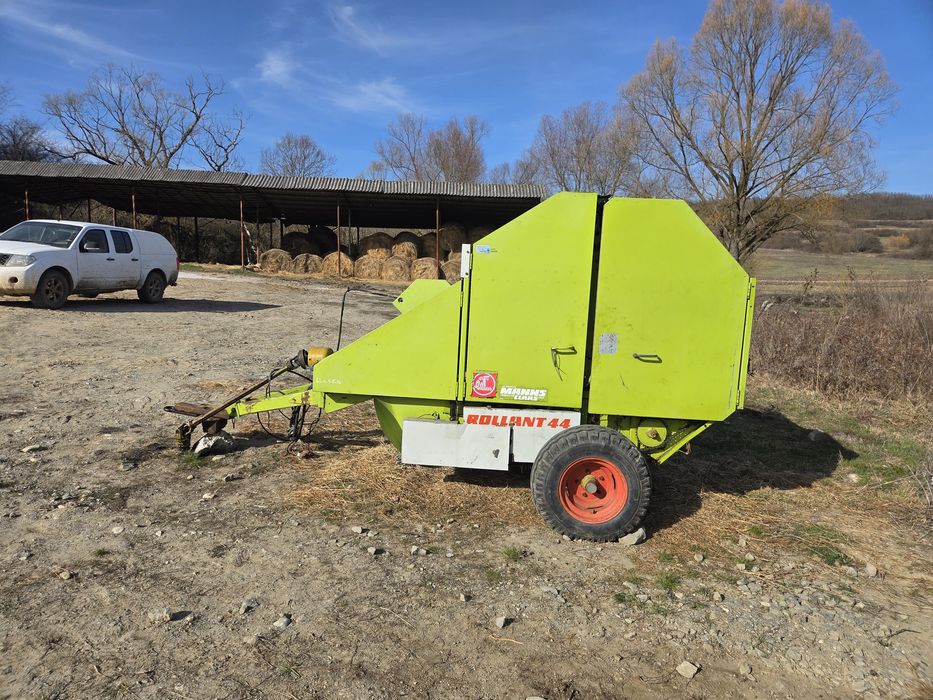 Presa baloti rotunzi Claas rollant 44