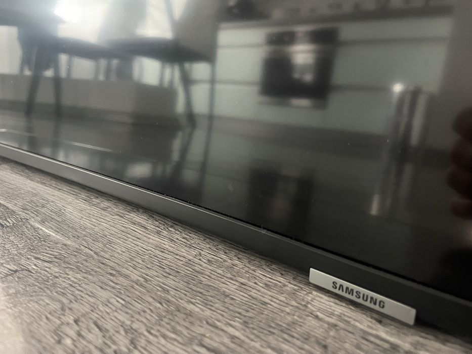 Smart Tv SAMSUNG curbat 139 cm