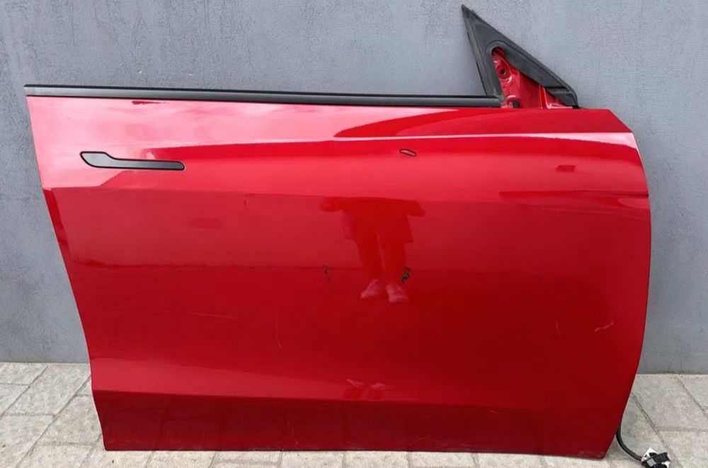 Врати за Tesla Model Y 2021 Long Range