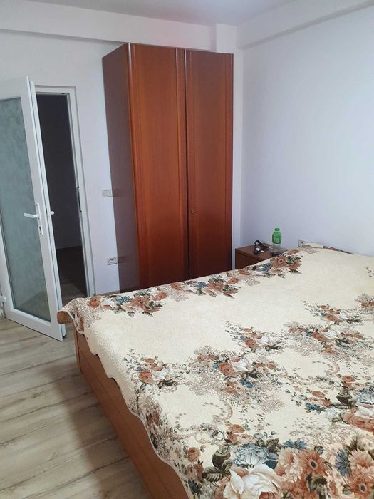 Inchiriez apartament 3 camere Radauti