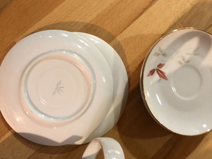 Стилна порцеланова посуда на немската марка Бавариа