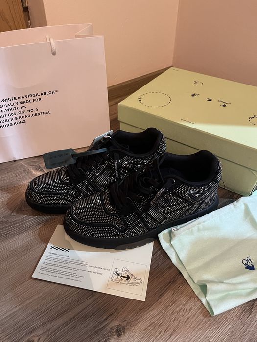 Off White c/o Virgil Abloh