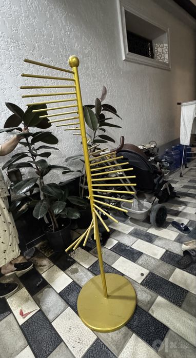 Стелаж сотилади. Холати янги